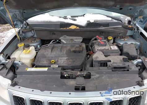 2013 Jeep Compass Latitude z USA, uszkodzony, nr VIN 1C4NJCEB9DD191222